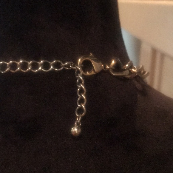 Cache Necklace - Picture 3 of 3